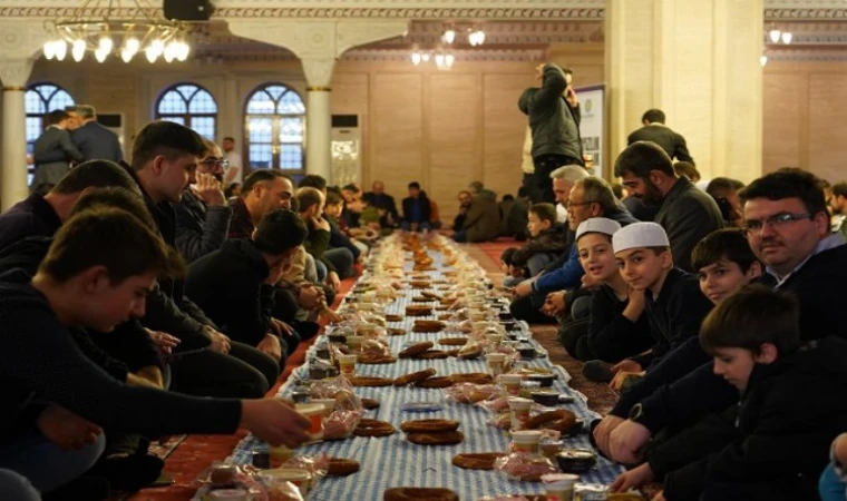 Konya’da hafızlık öğrencileri iftar programında buluştu