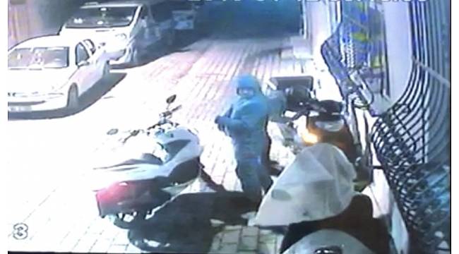 20 bin liralık motosikleti 10 dakikada böyle çaldılar