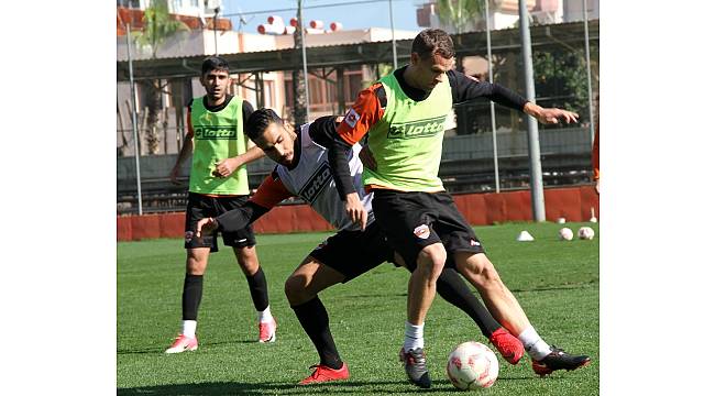 Adanaspor&#39;da Ümraniyespor mesaisi başladı