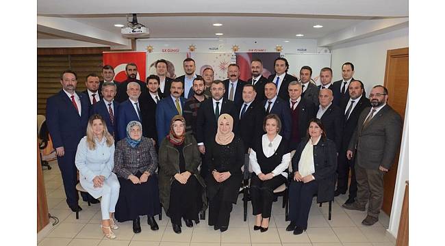 AK Parti &#39;de görev dağılımı yapıldı