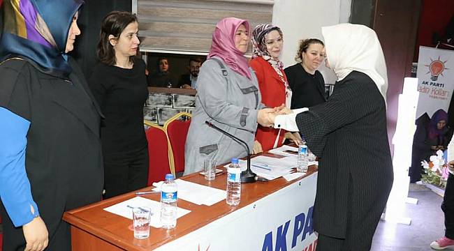 AK Parti Yeşilyurt Kadın Kolları yeniden Esin Tanrıverdi’ye emanet