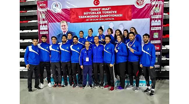 Antalya&#39;dan beş madalyayla döndüler