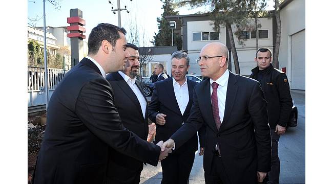 Başbakan Yardımcısı Mehmet Şimşek Özpolat Makina'yı ziyaret etti