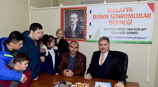  Başkan Çakır, down sendromlu çocuklarla buluştu