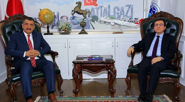 Başkan Gürkan’dan Rektör Kızılay’a övgü