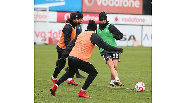 Beşiktaş ara vermeden kupa mesaisine başladı