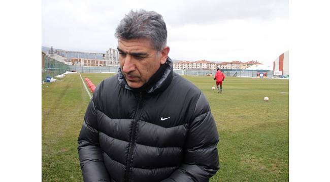 Boluspor Teknik Direktörü Karafırtınalar&#39;dan transfer açıklaması