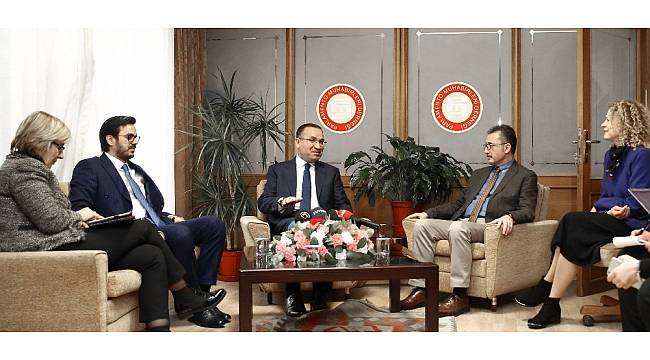 Bozdağ: AK Parti ve MHP&#39;nin erken seçim talebi yok. Halkımız 16 Nisan&#39;da seçimin ne zaman yapılacağına karar vermiştir&quot;