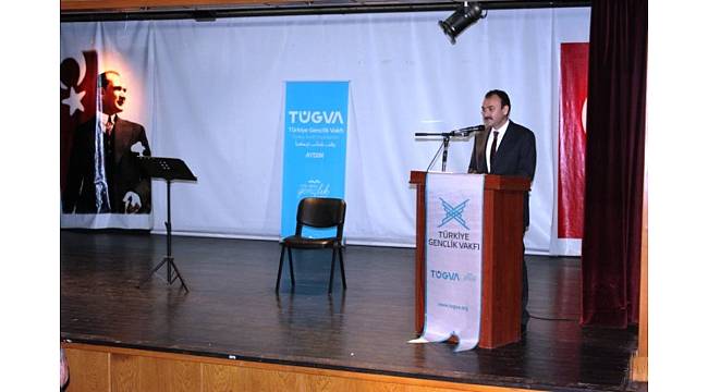 Çandıroğlu, TÜGVA ödül törenine katıldı