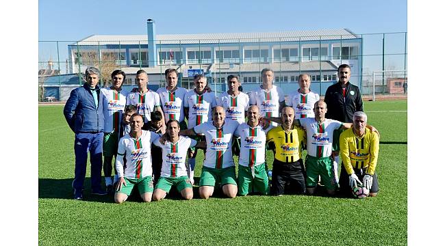 Diyarbakır&#39;a 40 yaş üstü futbol turnuvası başladı