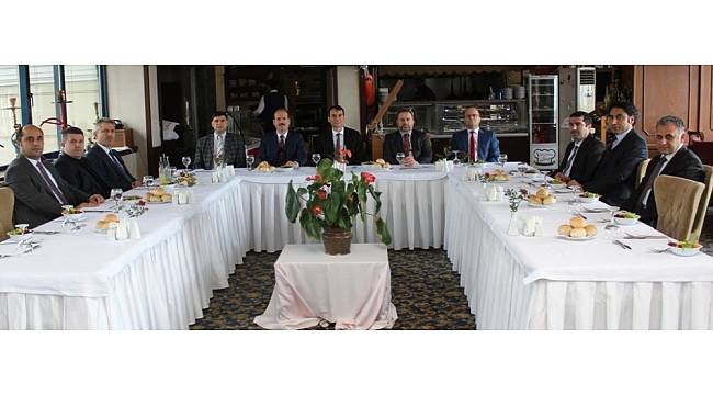 Eğitimde 2018 stratejisi Altınova&#39;da belirlendi