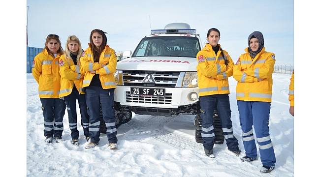 Erzurum İl Sağlık Müdürlüğü ekipleri şifa dağıtıyor