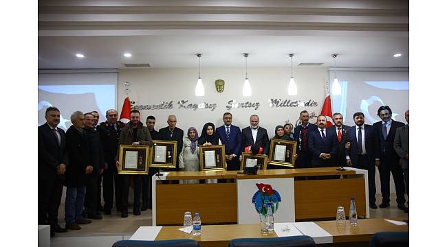 Giresun'da şehit aileleri ve gazilere 'Devlet övünç madalyası' törenle verildi