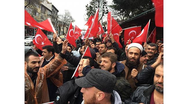 Gönüllü asker olmak isteyen yüzlerce kişi dilekçe verdi