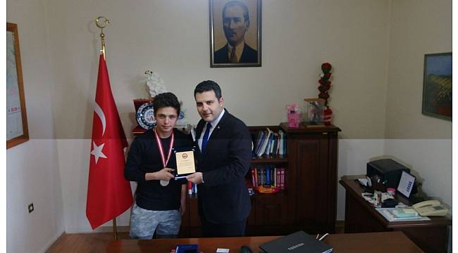 Gördesli Sefa 3 bin metre krosta Manisa birincisi oldu