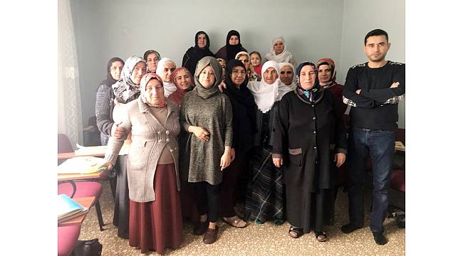 Kahta'da okuma yazma kursu ilgi görüyor