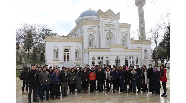 Kılavuz Gençlik Abdülhamit&#39;in izini sürdü