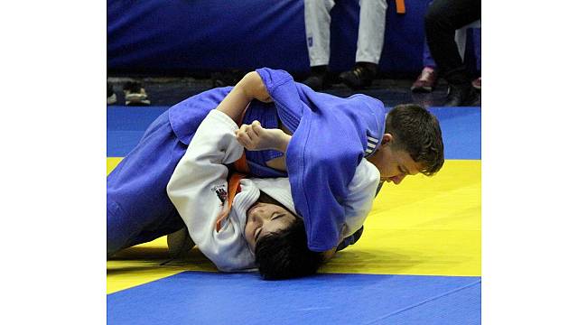 Manisa&#39;da Anadolu Yıldızlar Ligi judo il seçmeleri yapıldı