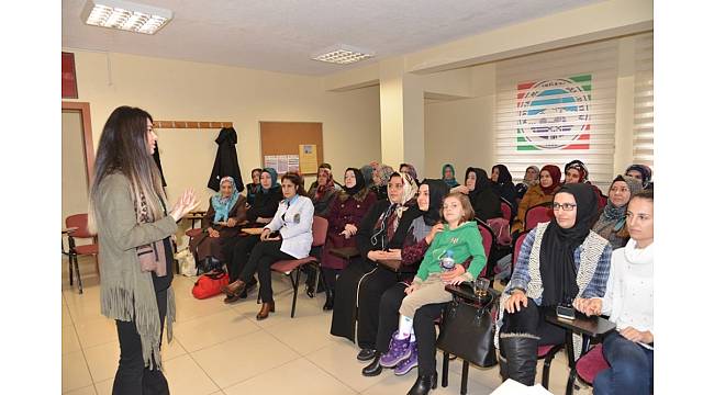 MEL-MEK kursiyerlerine &#39;Evlilik öncesi eğitim semineri&#39; verildi