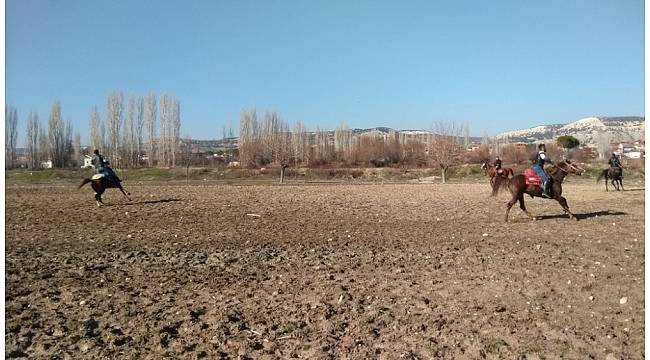Selendili ciritçiler müsabaka hazırlıklarına başladı