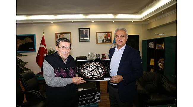 Tiyatronun Duayen İsimleri Erzincan Halkı İle Buluştu