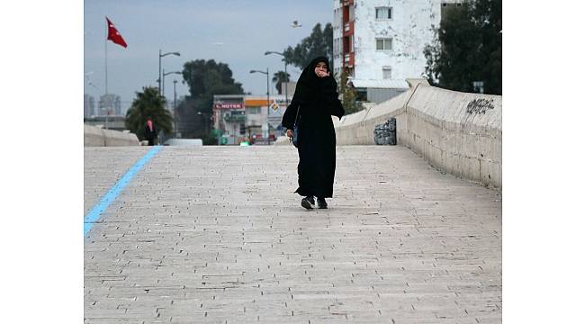 Turist kafilesine şüpheli çanta engeli