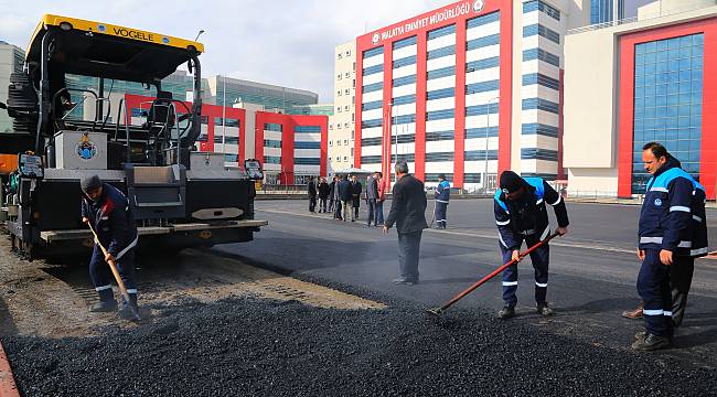  Yeni Emniyet binasında çevre düzenlemesi