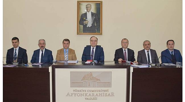 Yeni yılın ilk halk günü toplantısında Vali Tutulmaz. Halkın istek ve taleplerini dinledi