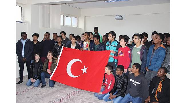 Afrikalı Yiğidolardan Mehmetçik'e destek
