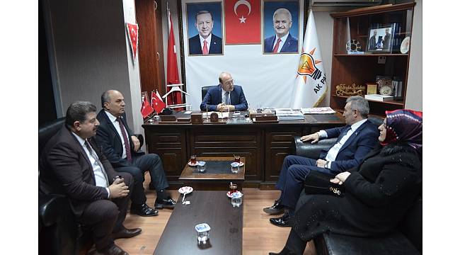 AK Partili Budak iş çevreleriyle bir araya geldi