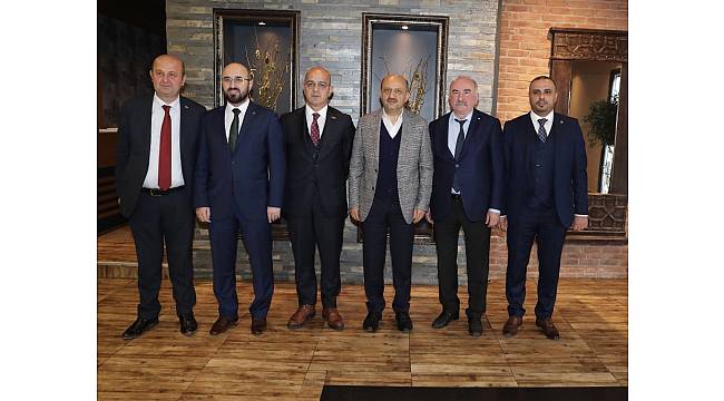Başbakan Yardımcısı Fikri Işık, Kocaeli&#39;de siyasi parti il başkanları ile bir araya geldi