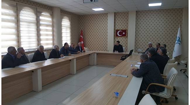 Başkan Gülenç, muhtarlar ile istişare toplantısı yaptı