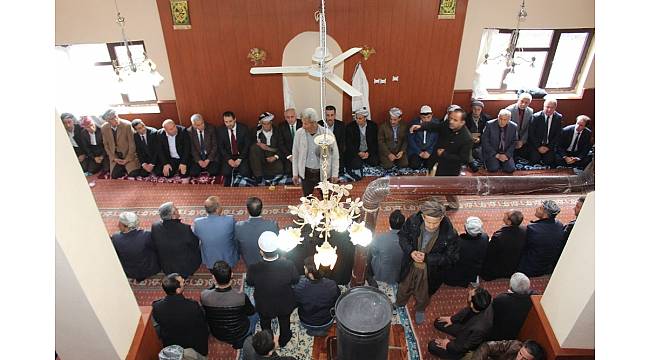 Başkan Gür'den Şemdinli'de ziyaretlerde bulundu