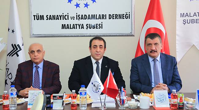  Battalgazi Belediye Başkanı Selahattin Gürkan: