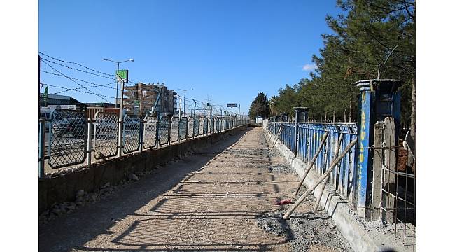 Büyükşehir ile yeni yerleşim alanları asfaltlanıyor