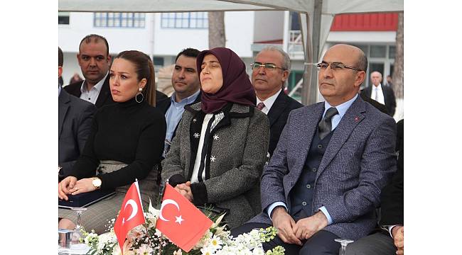 Halil Avcı'ya TJK'dan teşekkür plaketi