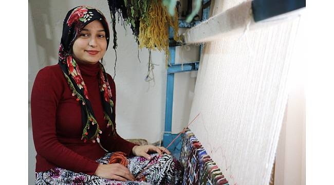 Kırsal bölgelerde dokumacılık yeniden canlanıyor