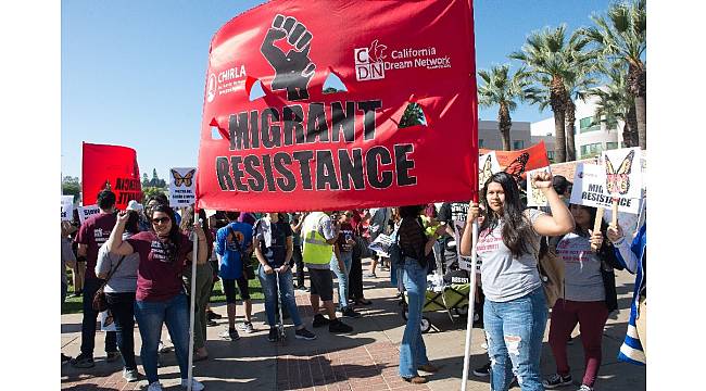 Los Angeles'ta DACA'ya destek için toplandılar