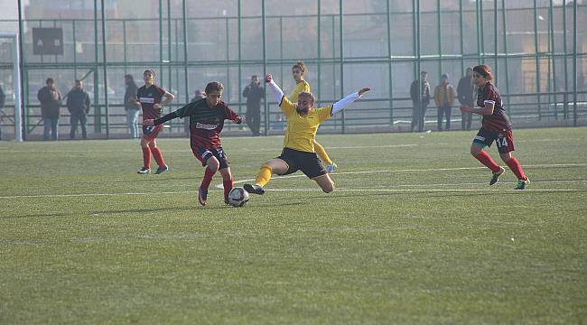Malatya Bayanlarspor işini zora soktu