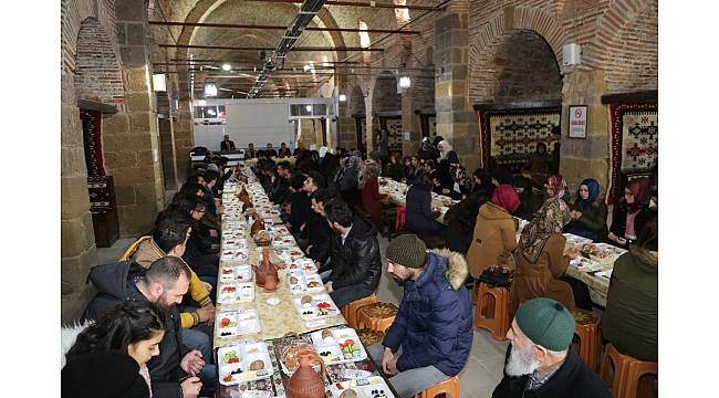Niğde Üniversite öğrencileri Bedestende buluştu