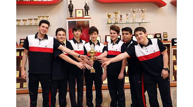 SANKO okulları yüzme takımları il birincisi oldu