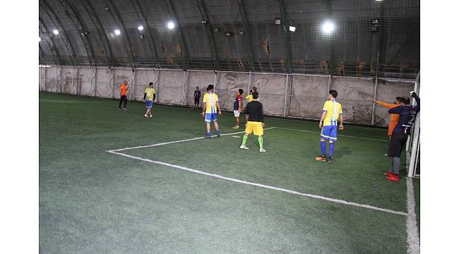 Şemdinli'de gençler arasında futbol turnuvası
