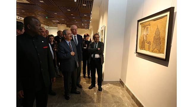 &#39;Mandela&#39;nın Bavulu&#39; Odunpazarı&#39;nda açıldı