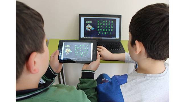 Amasya Üniversitesinden özel öğrenciler için harfleri öğreten program