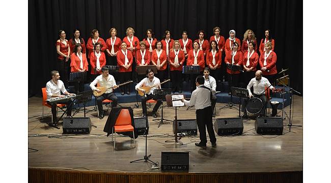 Aşık Veysel türküler ile anıldı