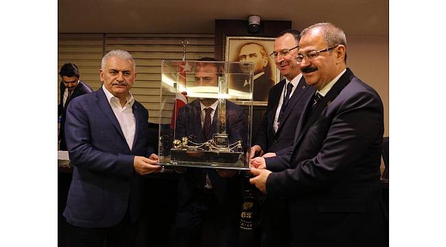 Başbakan Yıldırım GSO&#39;da sanayicileri dinledi