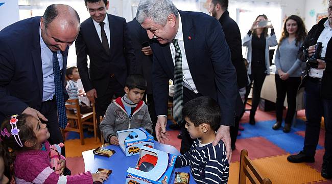  Başkan Polat Suriyelilerle bir araya geldi