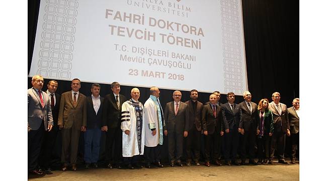 Çavuşoğlu&#39;na memleketi Antalya&#39;da fahri doktora unvanı