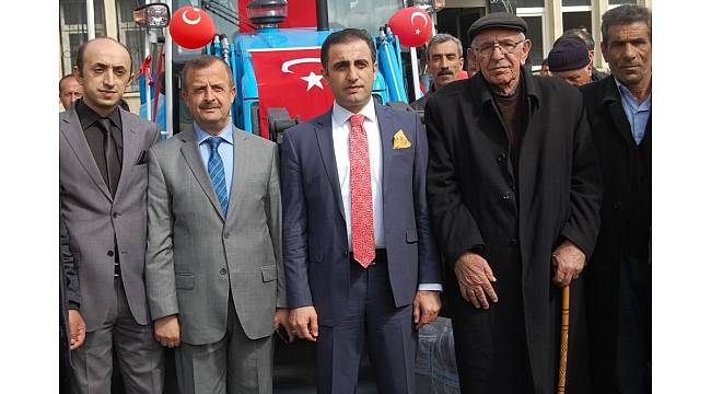 Çevre ve Şehircilik Bakanlığından Güroymak'a kepçe