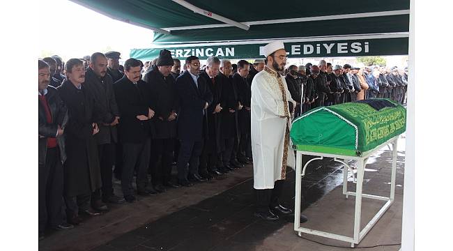 Gazeteci Kazım Erdem Özsoy son yolculuğuna uğurlandı